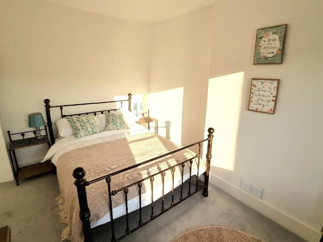 Hill View Villa Abertillery Exterior foto